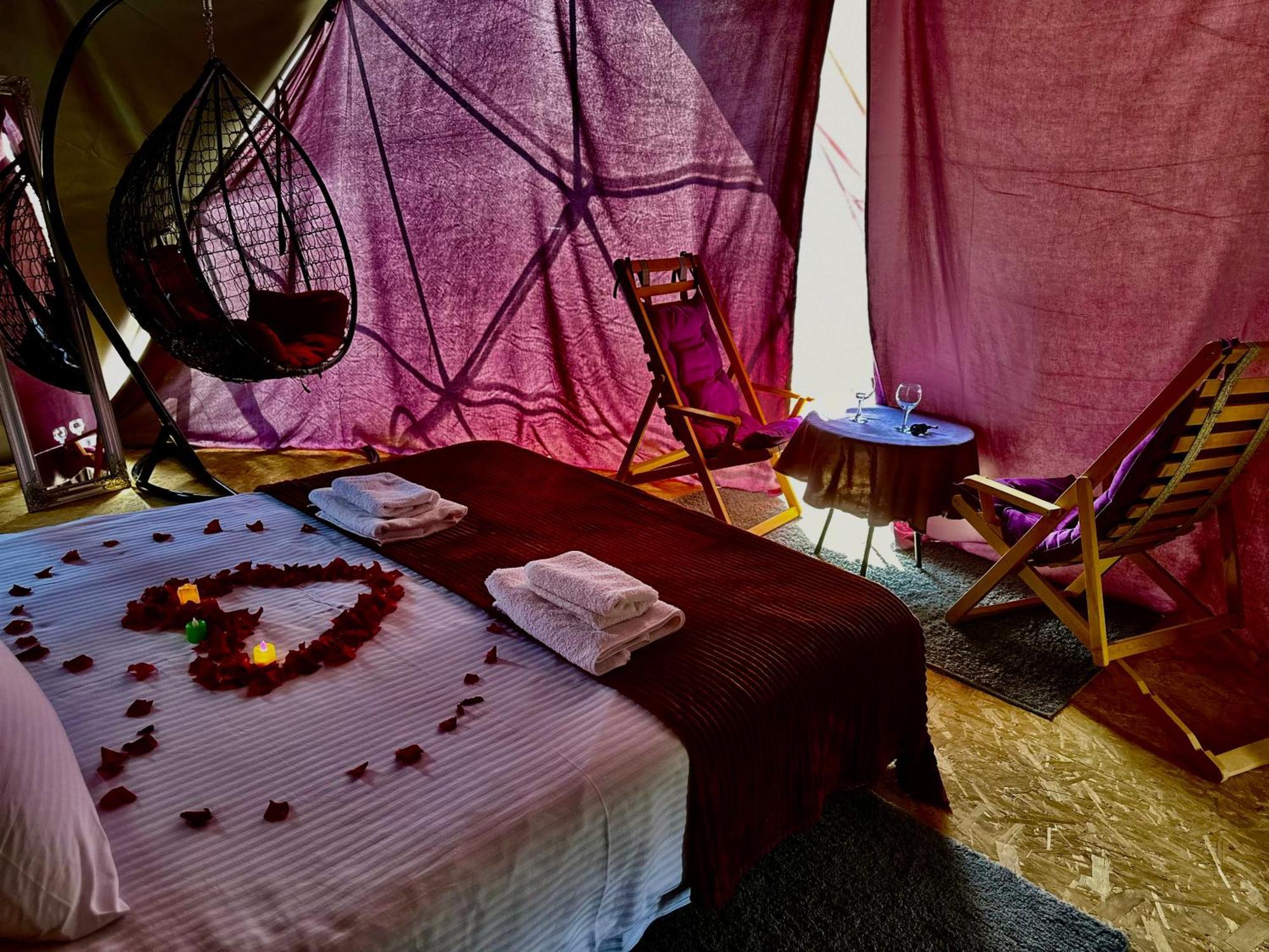 Vardzia Glamping Kültér fotó